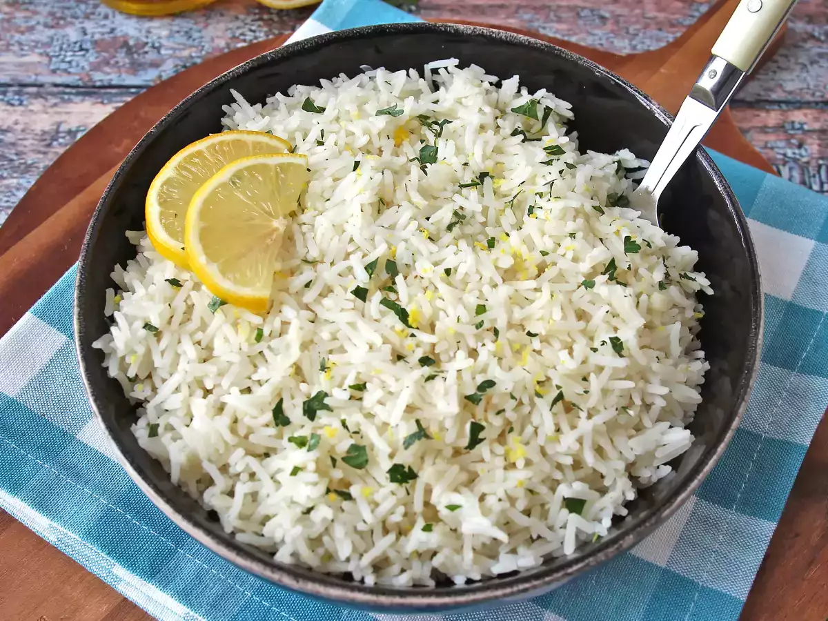 Arroz al limón fácil: la guarnición perfecta para carnes y pescados - foto 5