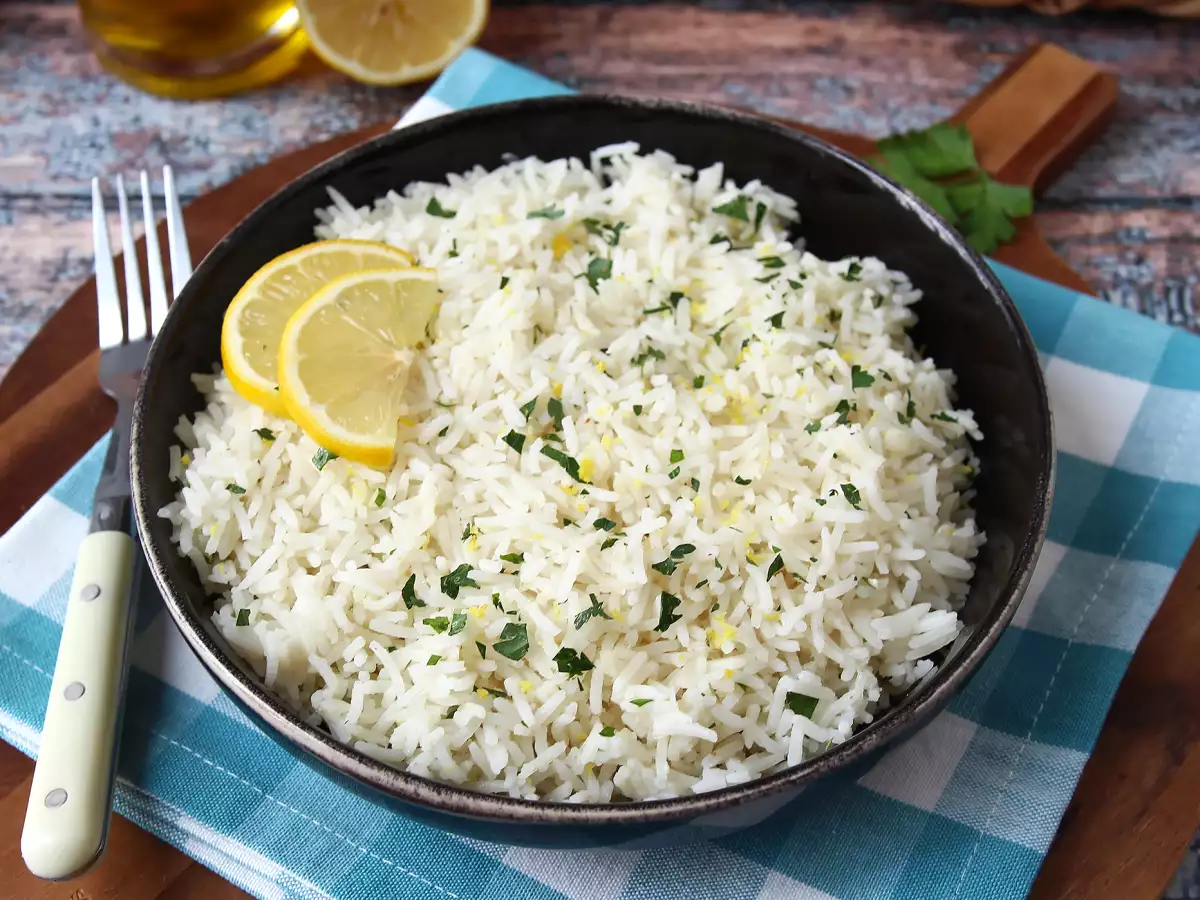 Arroz al limón fácil: la guarnición perfecta para carnes y pescados - foto 7