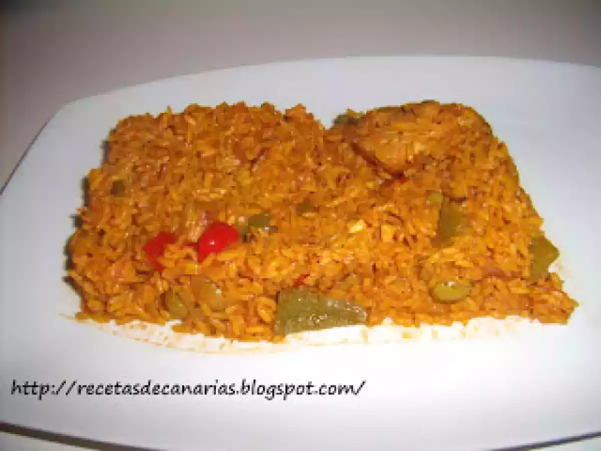 Arroz amarillo con carne