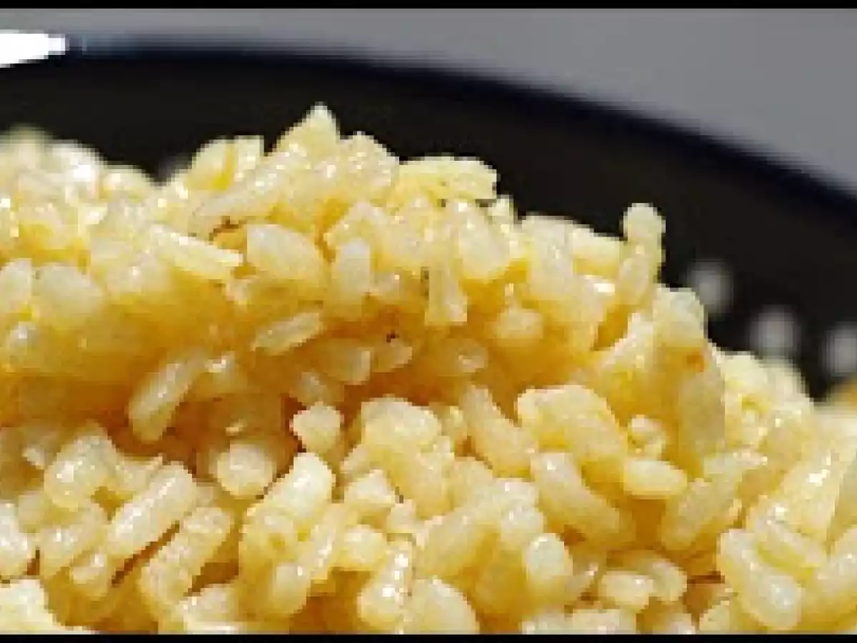 Arroz blanco con caldo de carne knorr