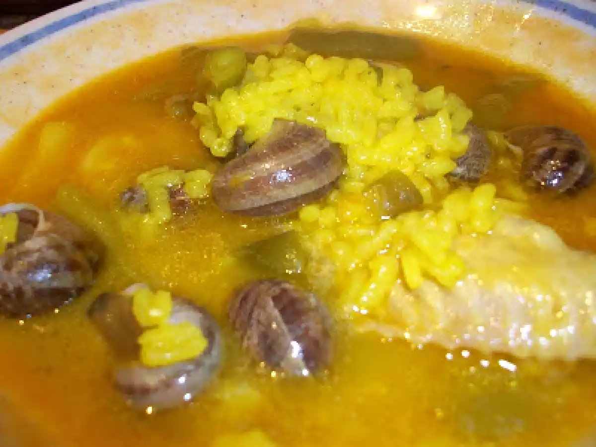 Arroz caldoso de pollo y caracoles - foto 3