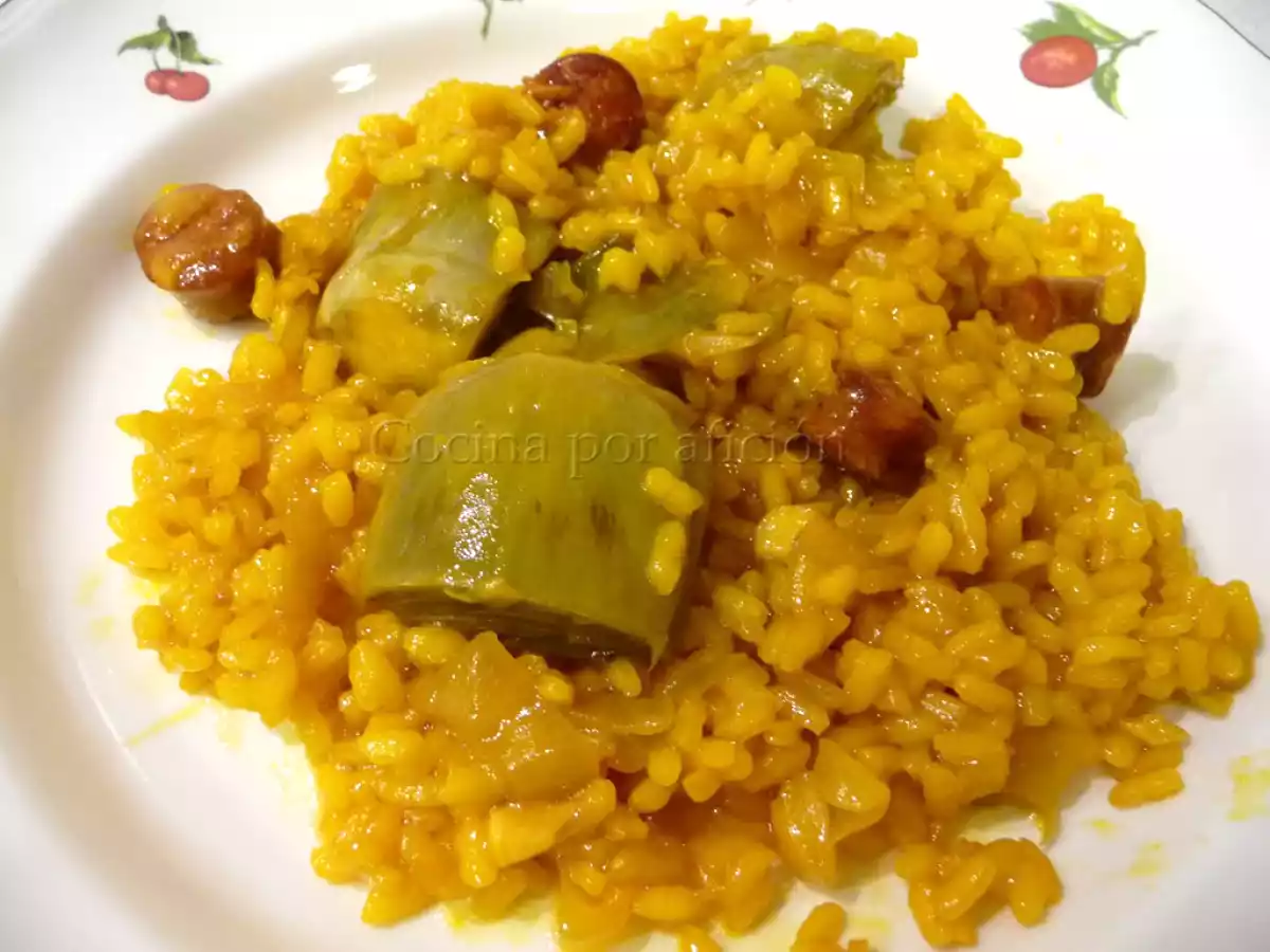 Arroz con alcachofas y chorizo