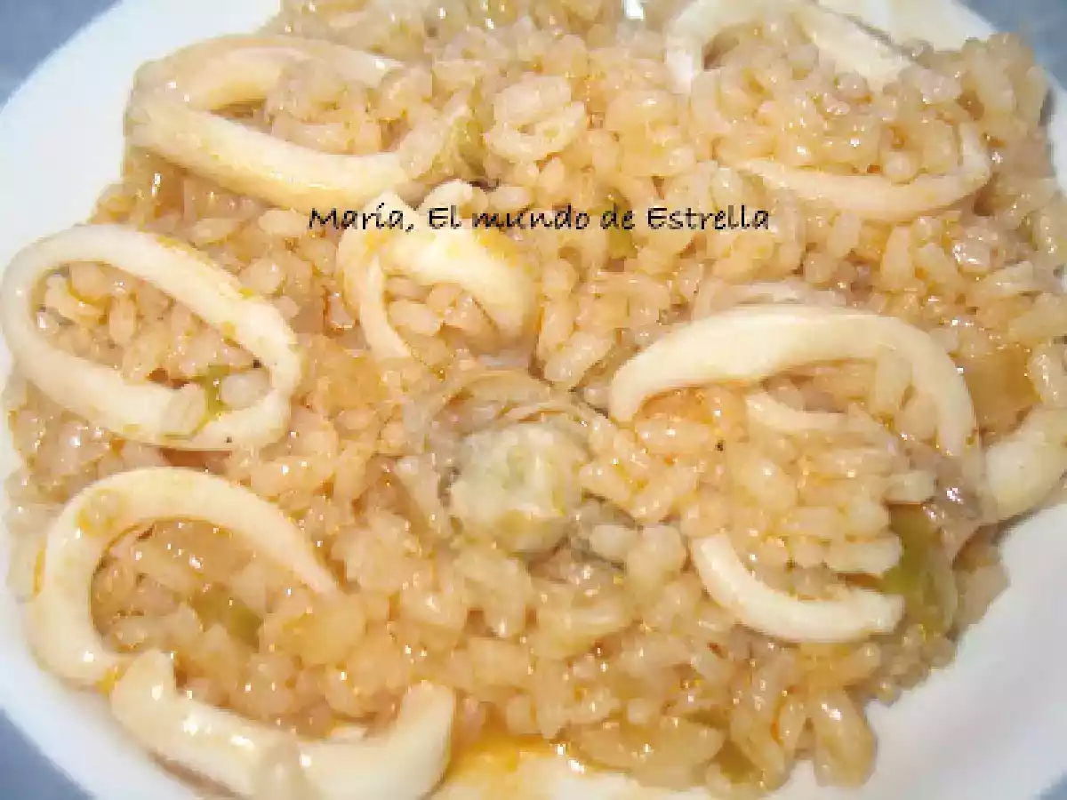 Arroz con anillas de calamares y chirlas