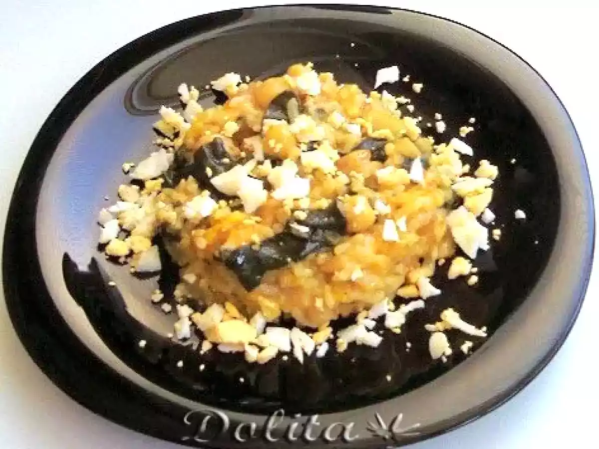 Arroz con bacalao, garbanzos y espinacas