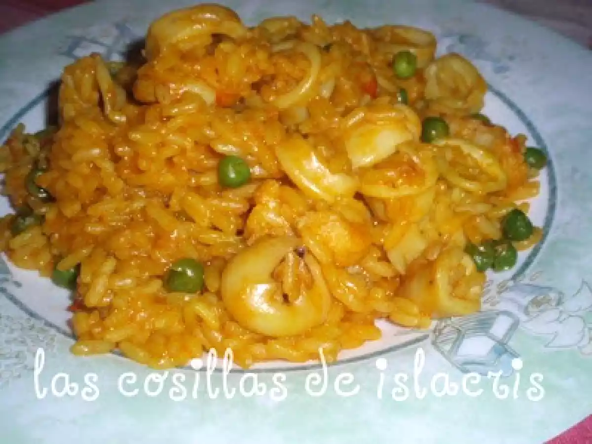 Arroz con calamares, gambones y guisantes en FUSSIONCOOK