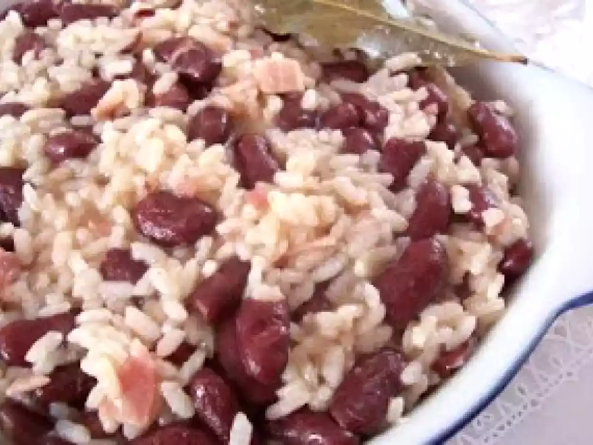 Arroz con frijoles - comida cubana