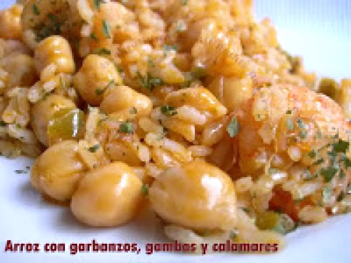 Arroz con garbanzos gambas y calamares - foto 2