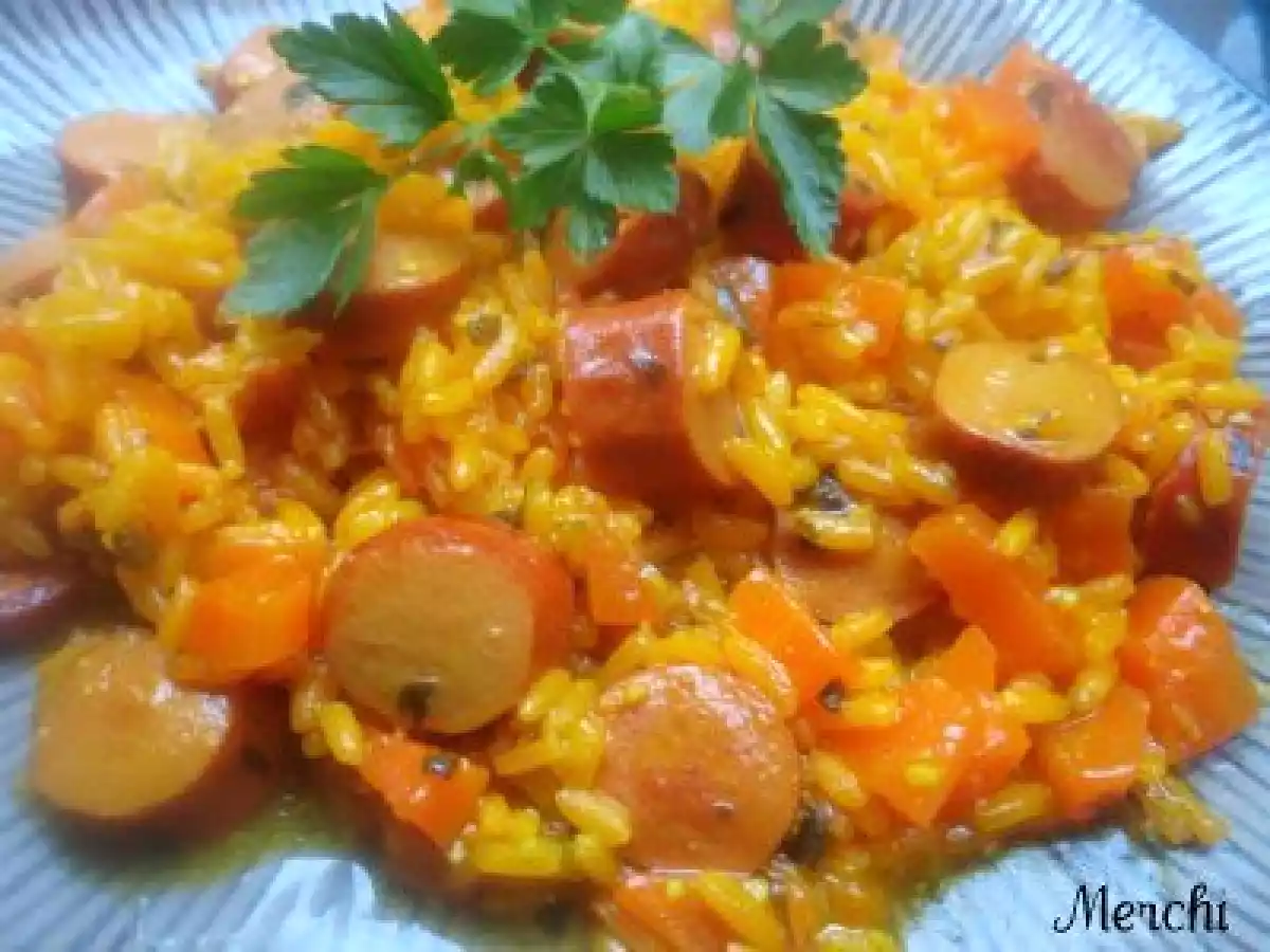 Arroz con salchichas