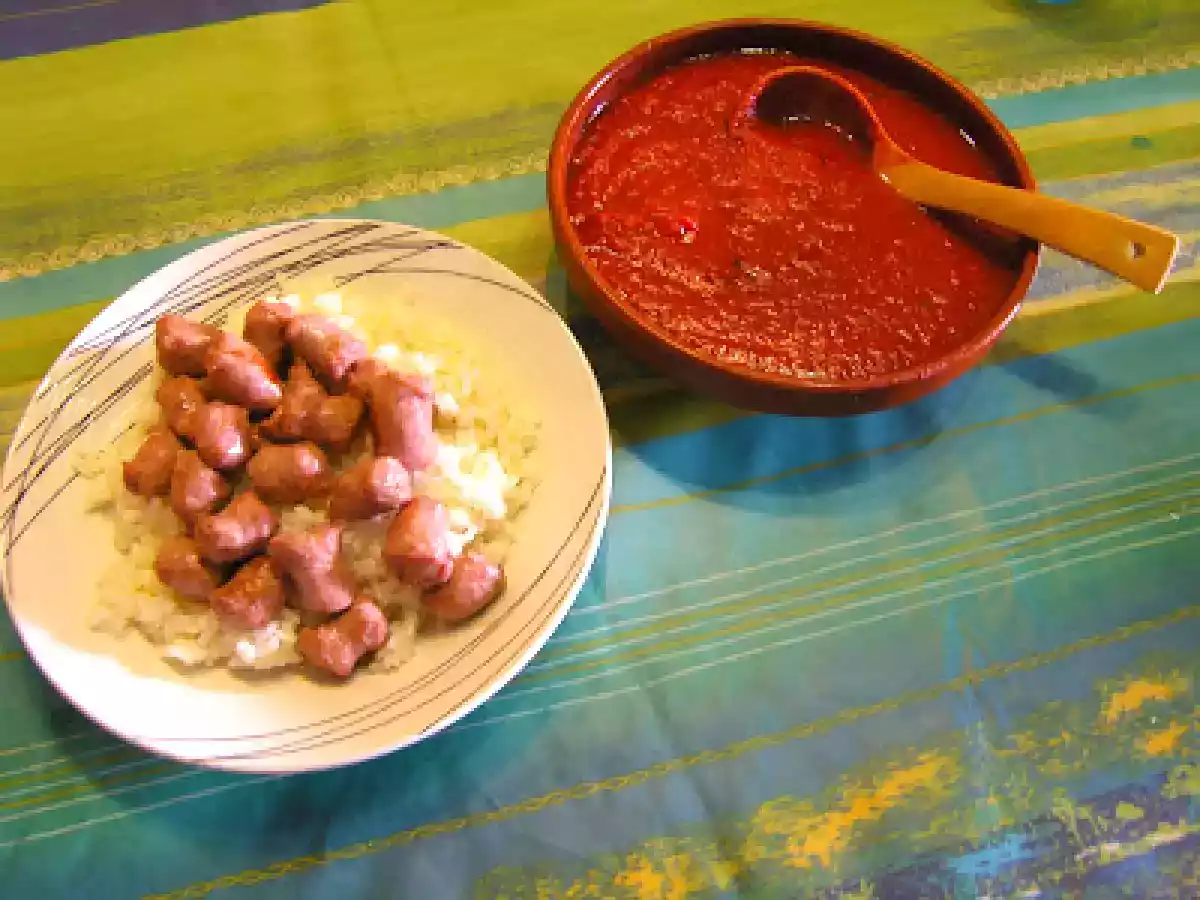 ARROZ CON SALCHICHAS Y TOMATE - foto 2