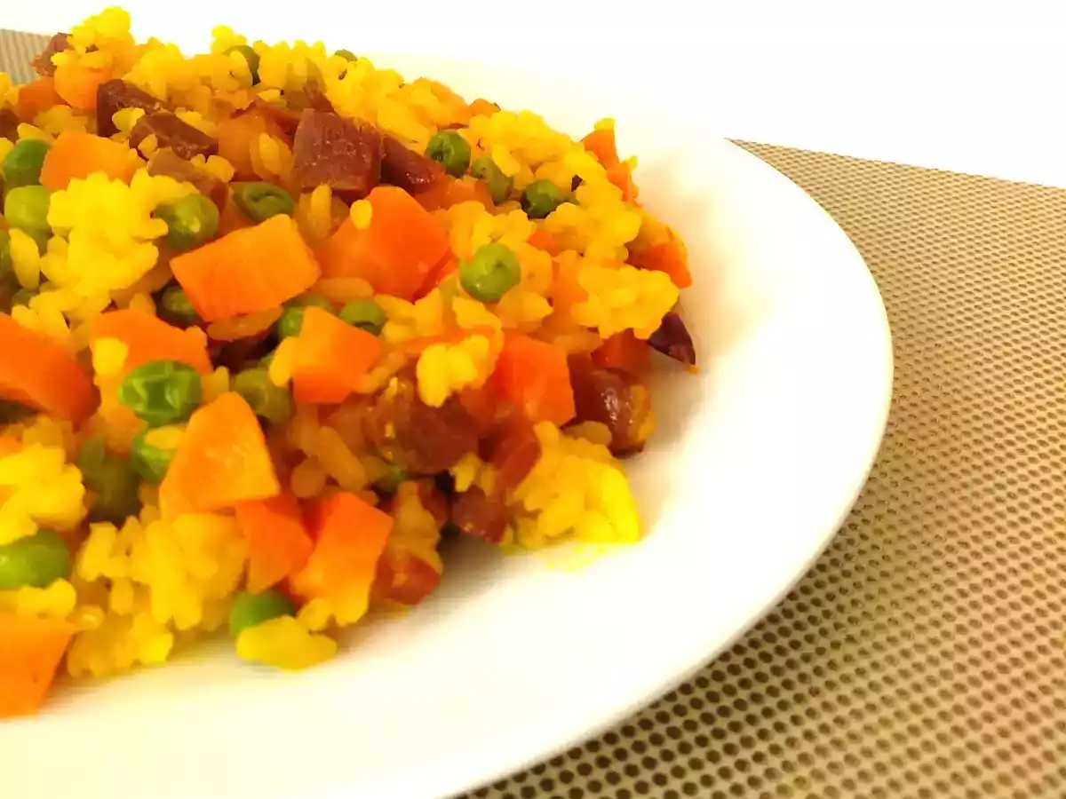 Arroz con verduras y jamón al microondas