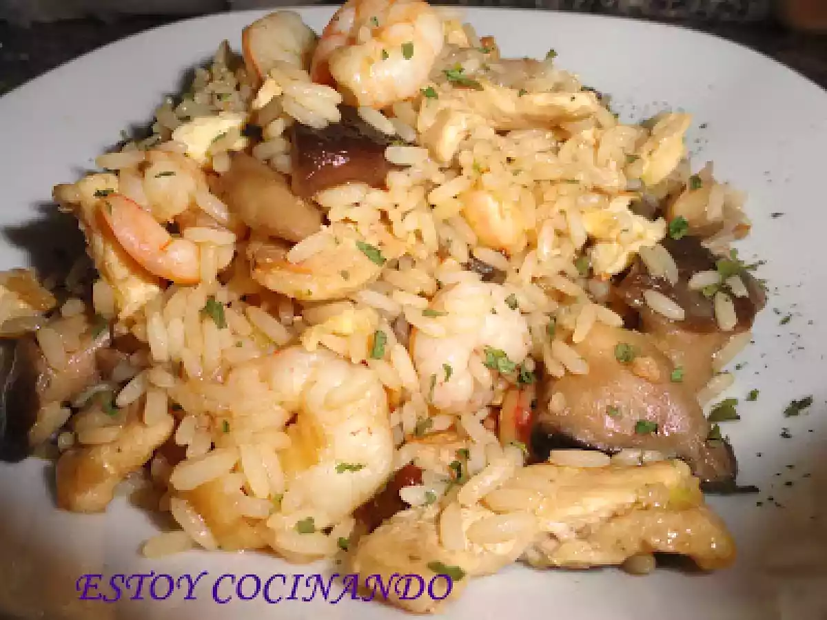 Arroz frito con setas y gambas - foto 2