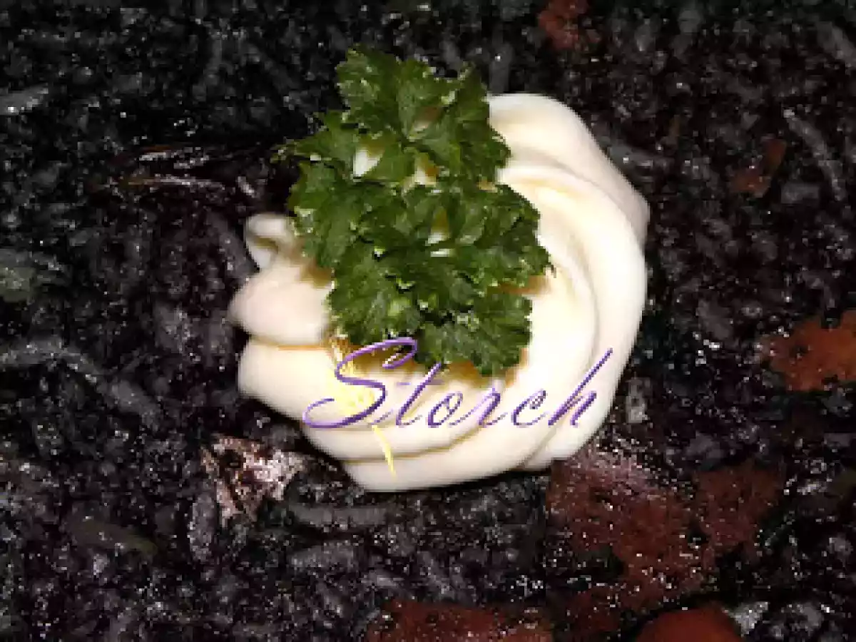 Arroz negro con calamares y alioli - foto 3