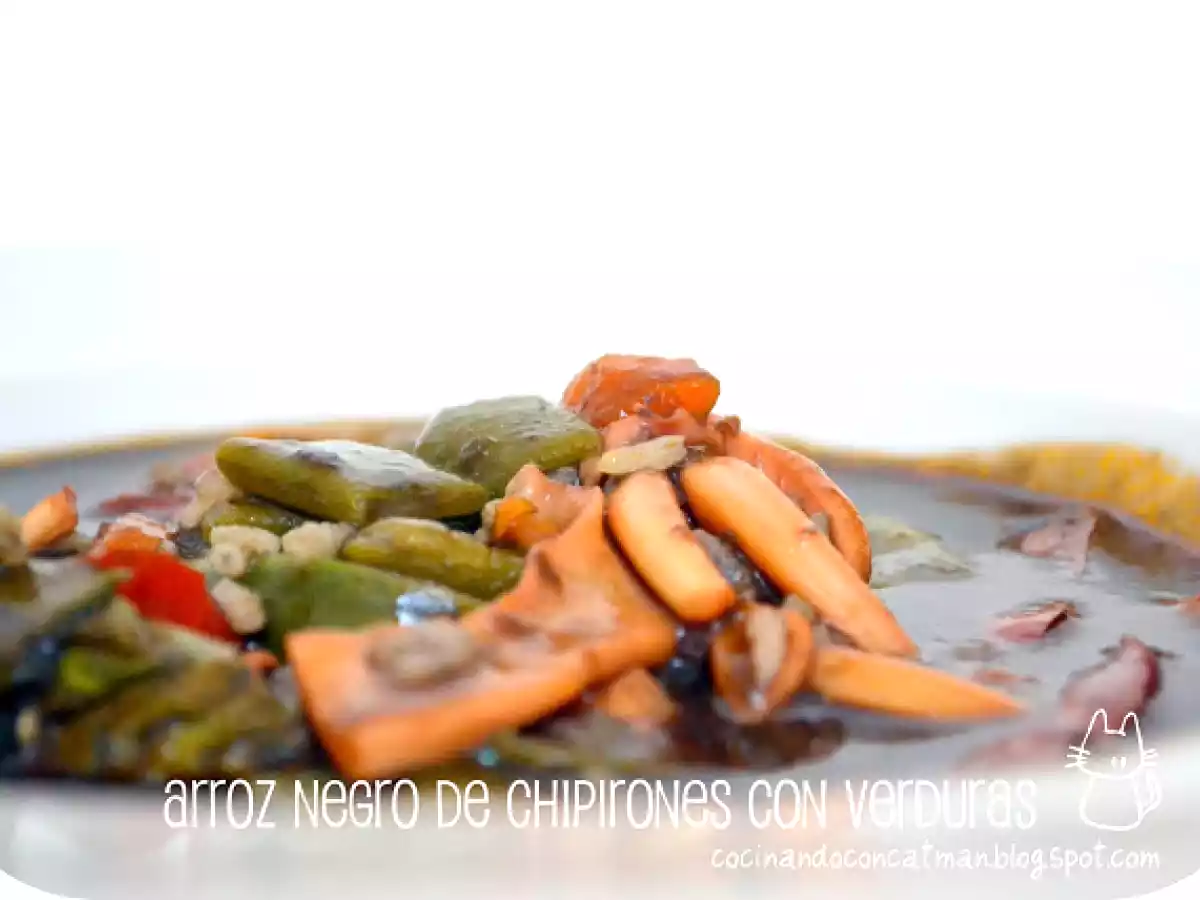 Arroz negro de chipirones y verduras