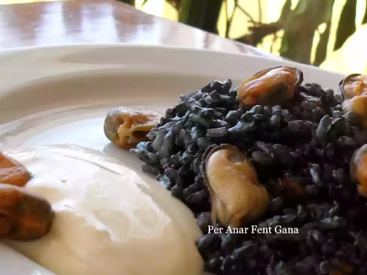 ARROZ NEGRO DE MEJILLONES - foto 2