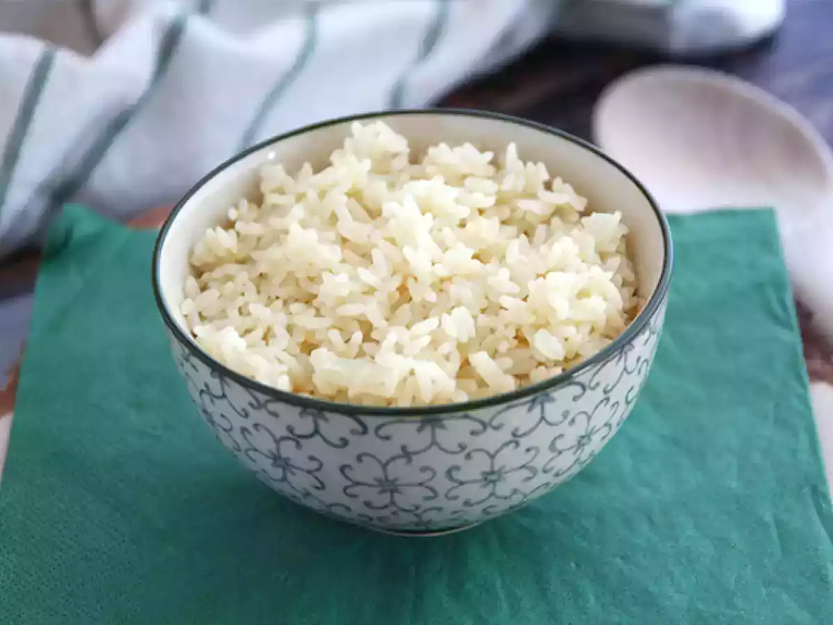 Arroz pilaf fácil (arroz cocido con cebolla)