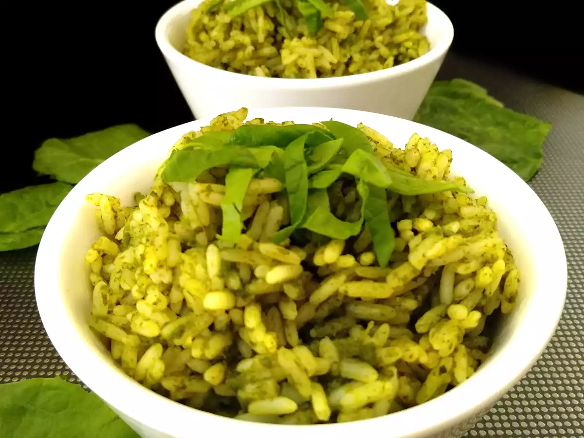 Arroz verde {con espinacas y cilantro}