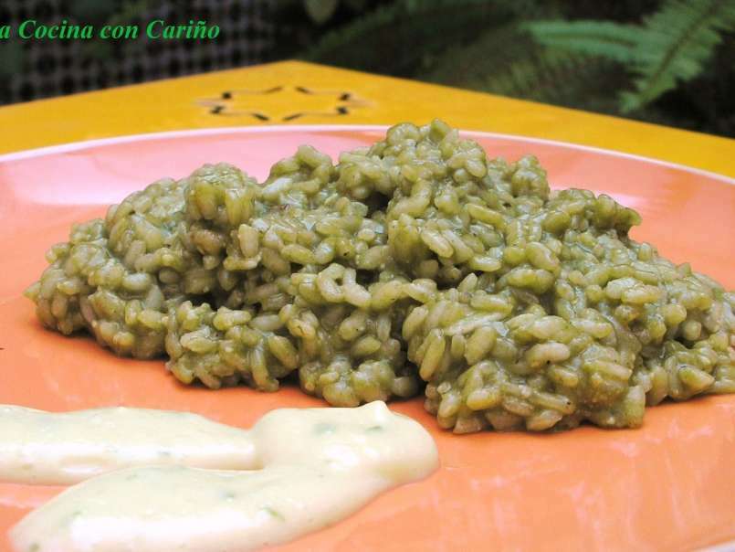 Arroz verde cremoso o rissotto verde con espinacas y guisantes, foto 1