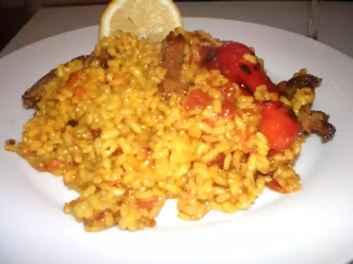 Arroz y costillejas