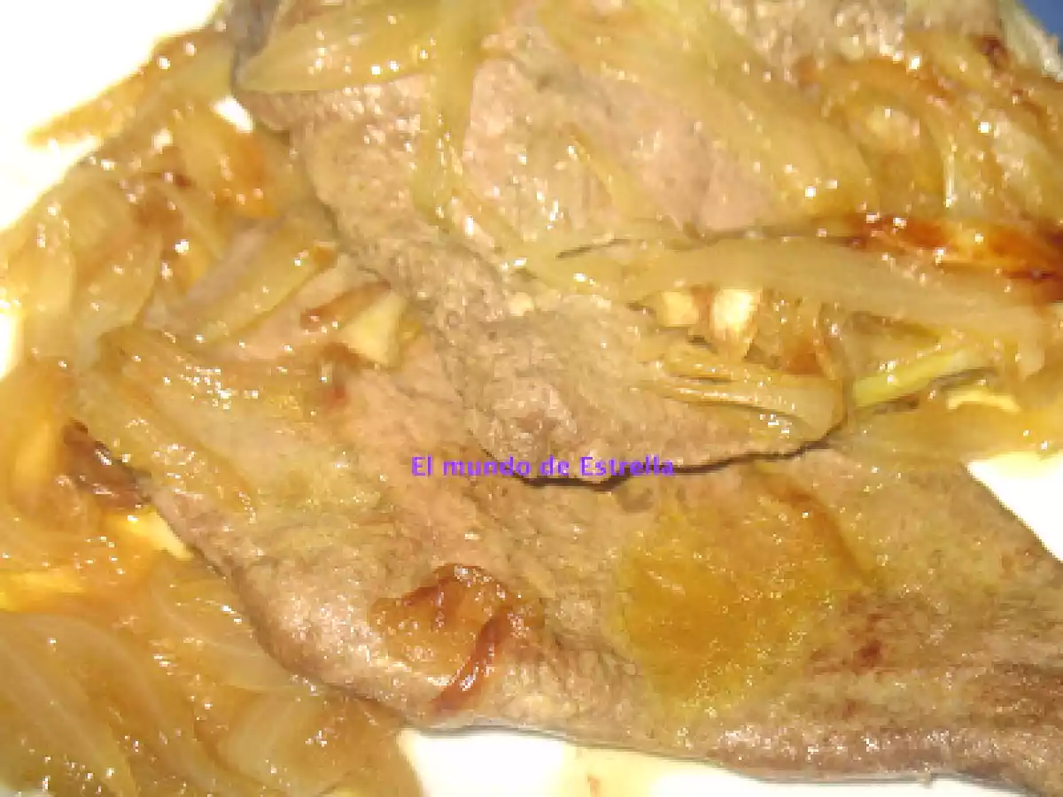 Asadura de ternera encebollada
