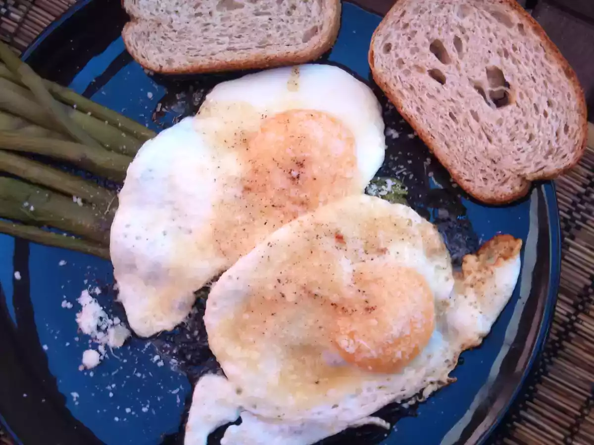 Asparagi alla milanese - Espárragos a la Milanesa