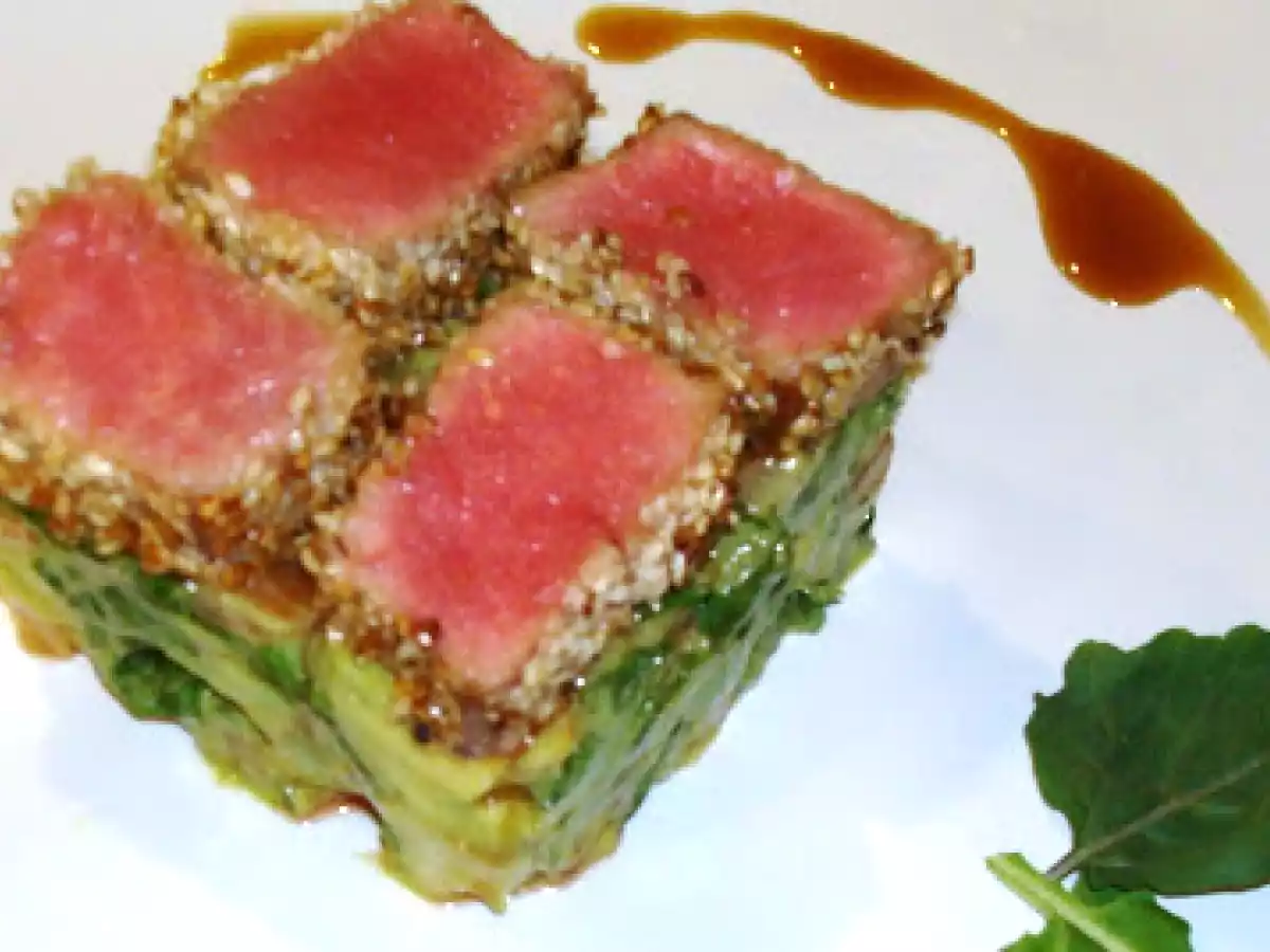 Atún, Arúgula y Aguacate