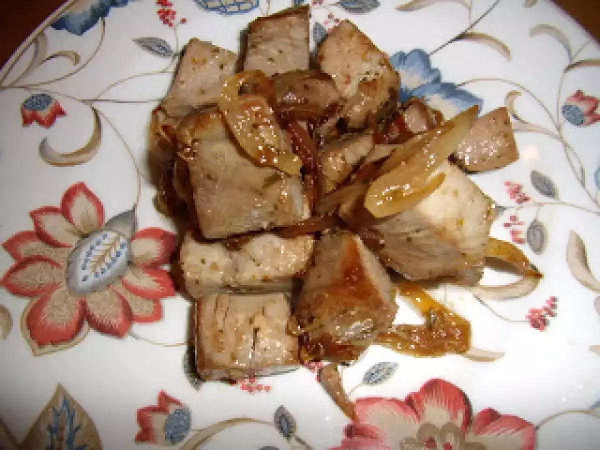 ATÚN CON CEBOLLA CARAMELIZADA - foto 2