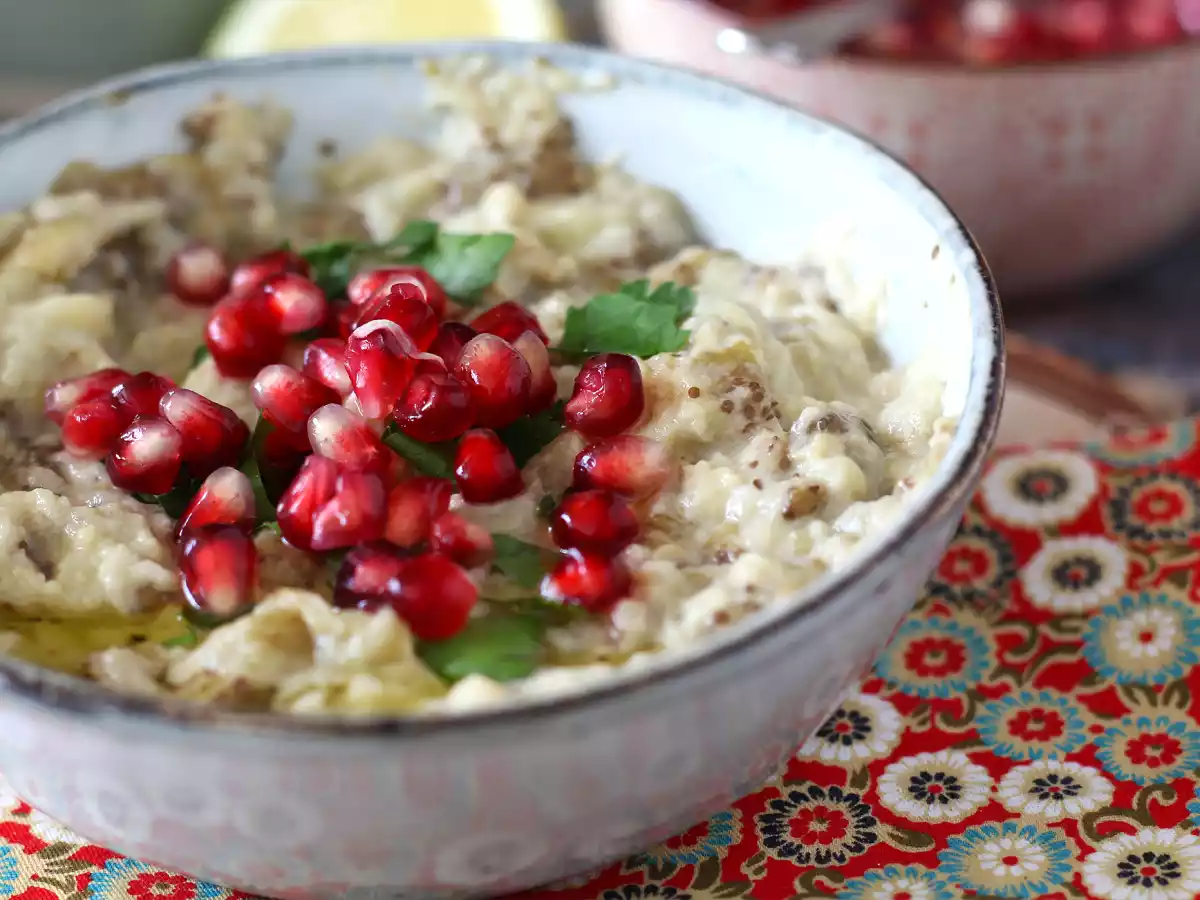 Baba ganoush o Mutabal la deliciosa crema de berenjena árabe