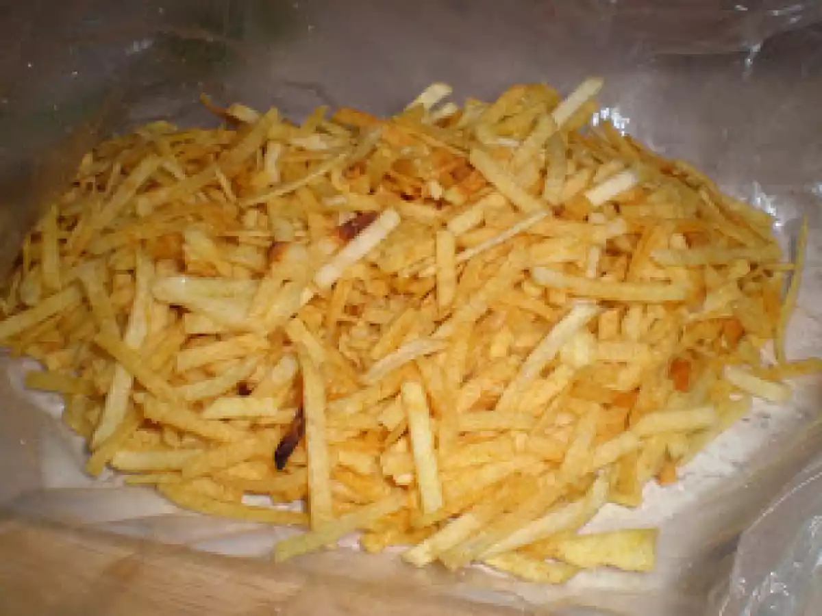 Bacalao a bras, con patatas paja compradas - foto 3