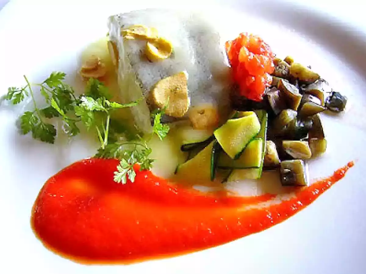 Bacalao al pil pil de piquillos