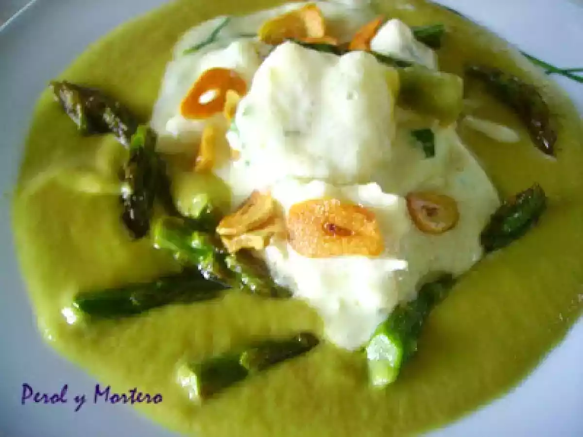 Bacalao Al Pil-Pil Sobre Crema De Espárragos - foto 2
