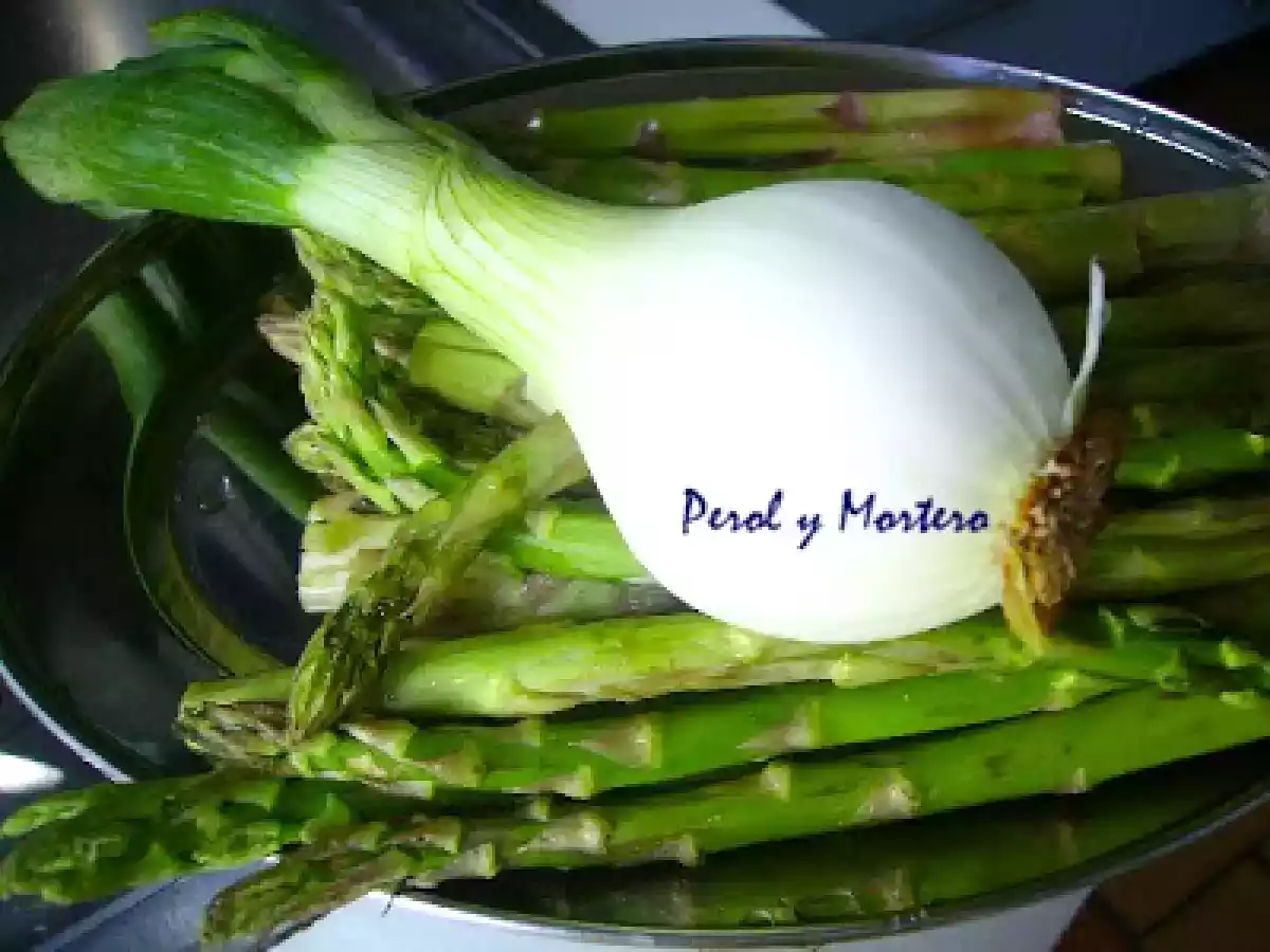 Bacalao Al Pil-Pil Sobre Crema De Espárragos - foto 4