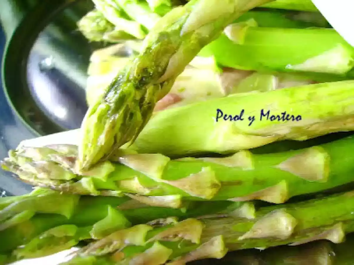 Bacalao Al Pil-Pil Sobre Crema De Espárragos - foto 6