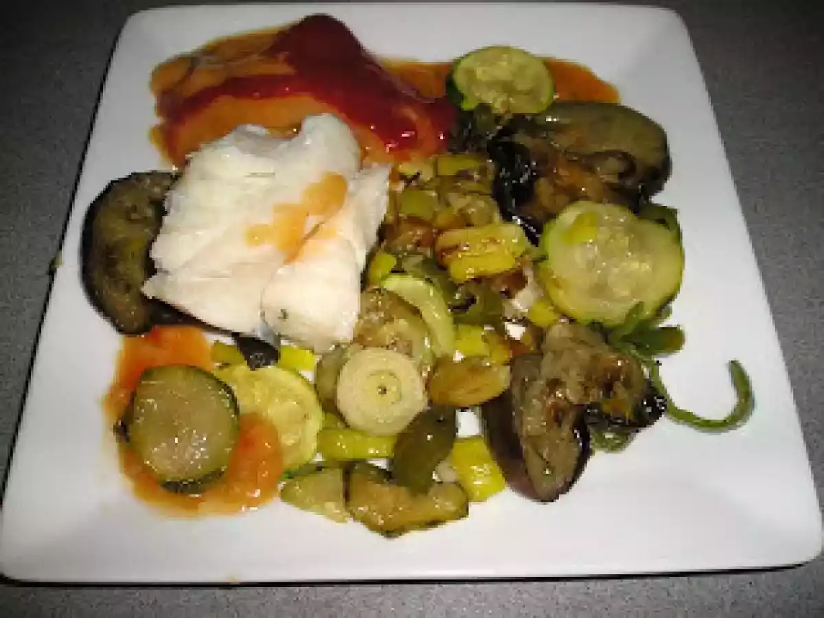 Bacalao al vapor, con salsa de p. de piquillo