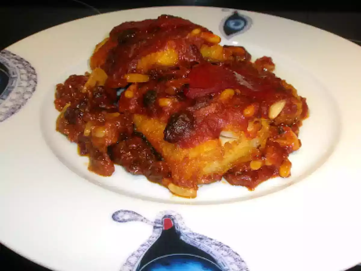 Bacalao con pasas y piñones - foto 2