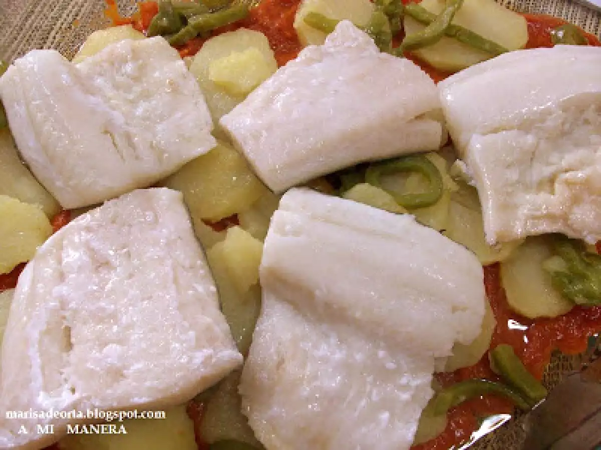 BACALAO CON TOMATE Y PATATAS PANADERA - foto 6