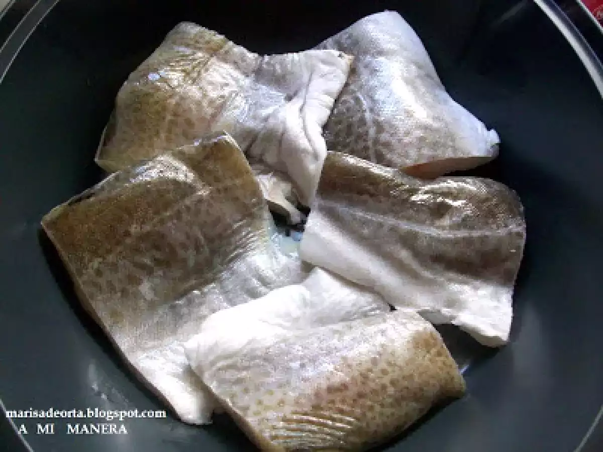 BACALAO CON TOMATE Y PATATAS PANADERA - foto 17