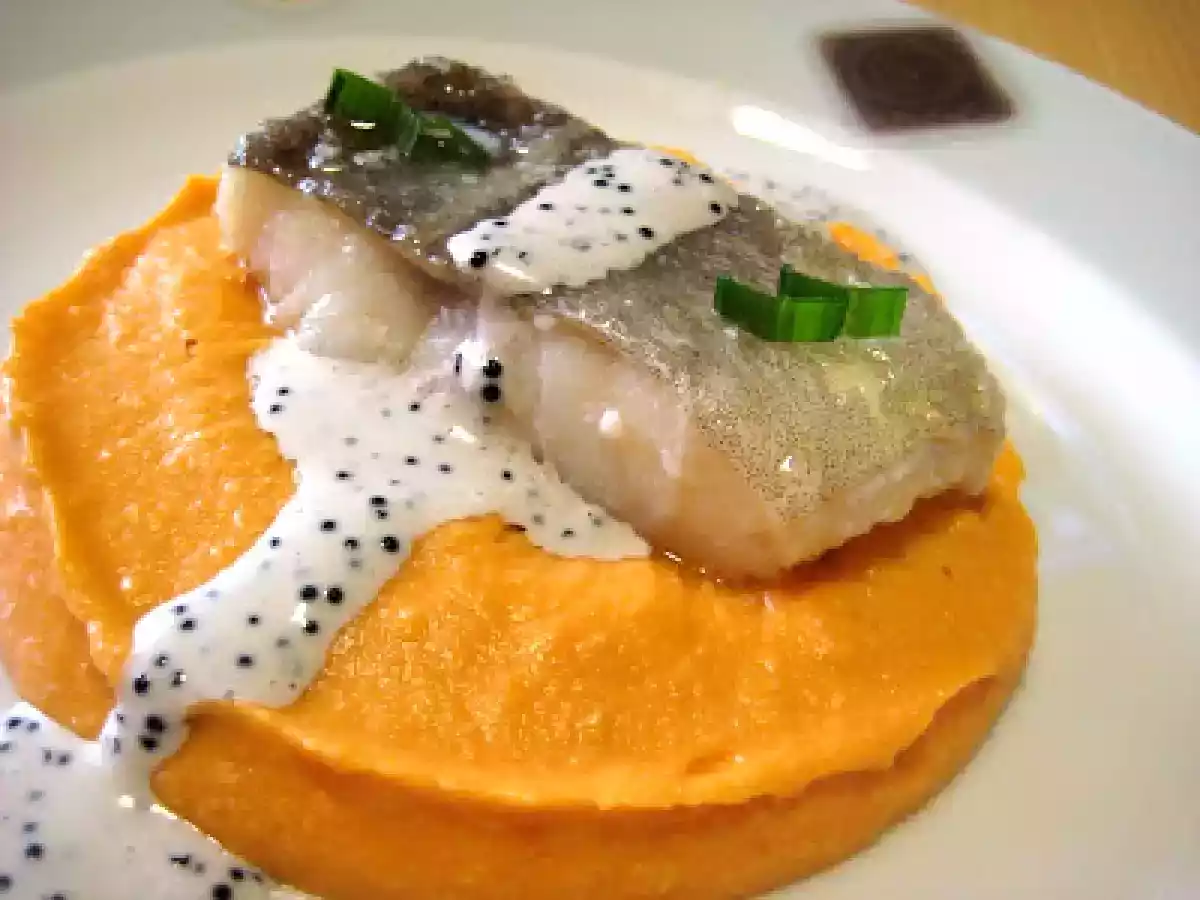 Bacalao confitado sobre tatami de salmorejo - foto 4