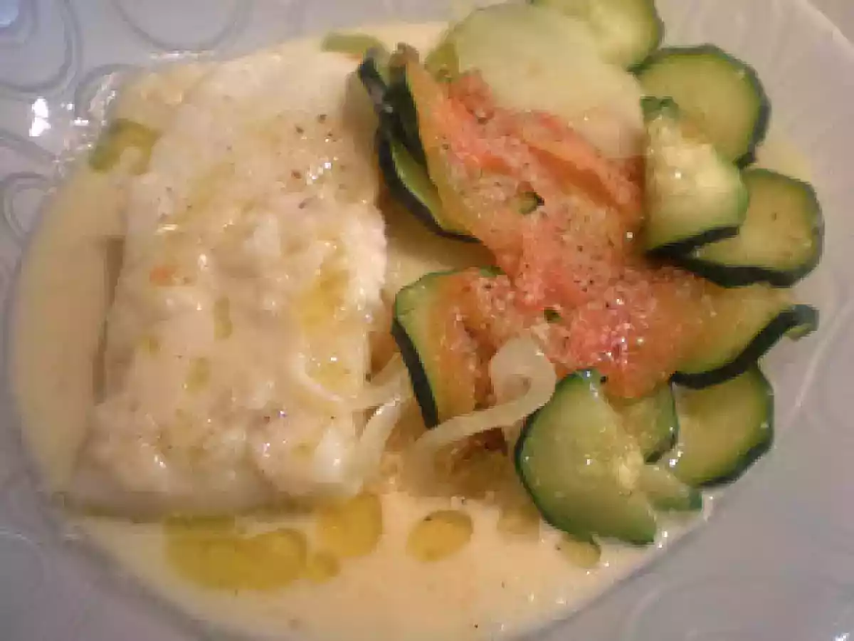 Bacalao en papillote con salsa de cava