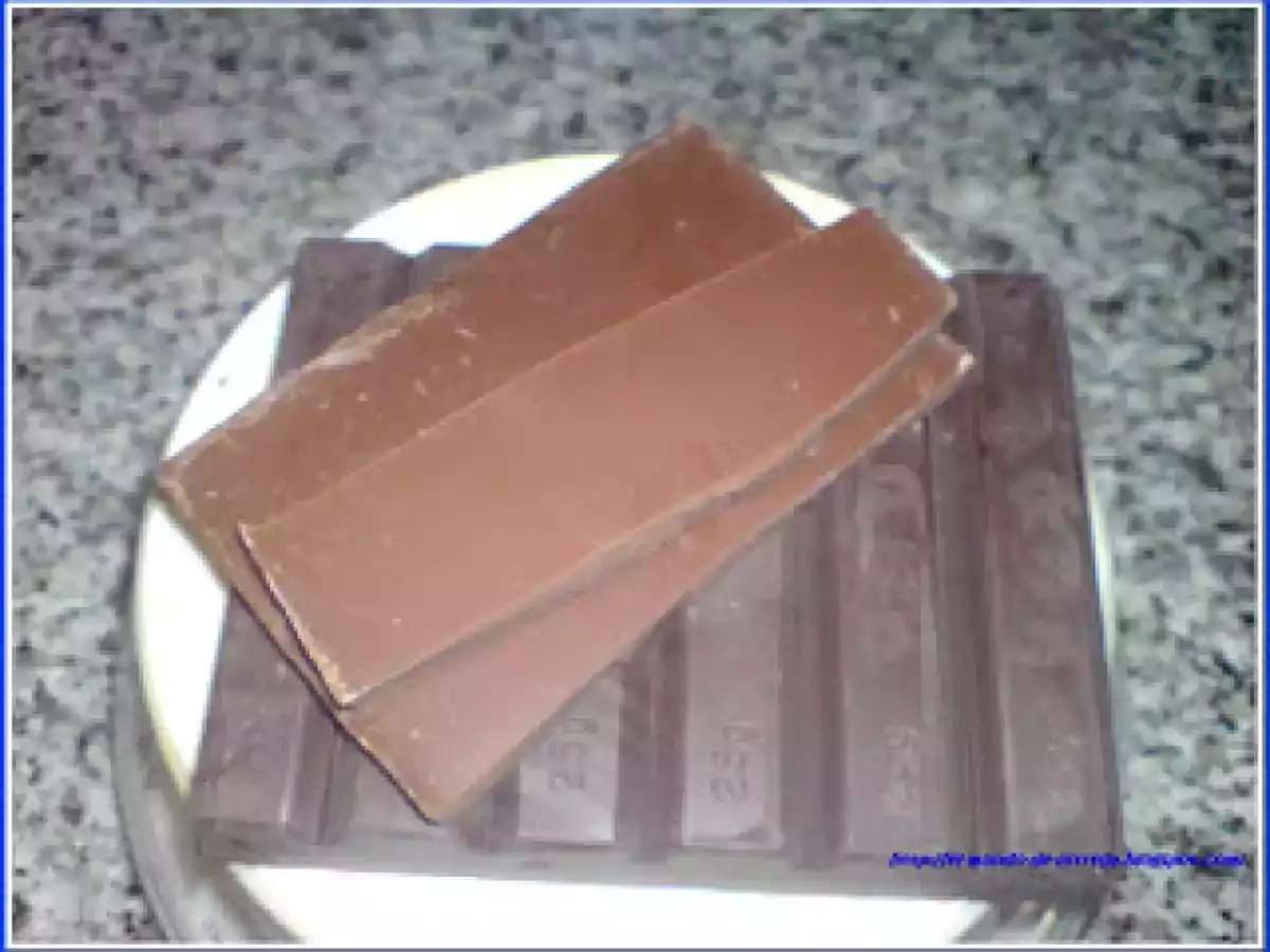 BARRA DE CHOCOLATE CON MIEL Y FRUTOS SECOS - foto 2