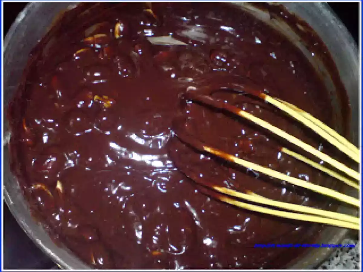 BARRA DE CHOCOLATE CON MIEL Y FRUTOS SECOS - foto 4