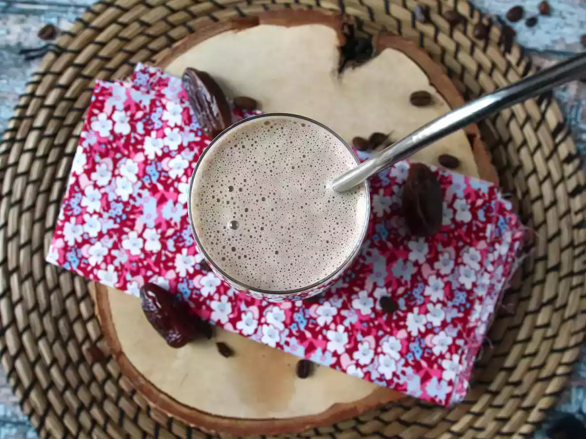 Batido de café y dátiles: energía natural en cada sorbo - foto 5