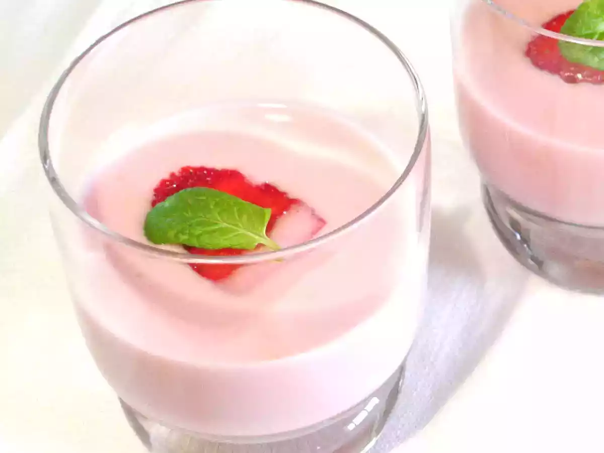 Batido de fresas con yogur griego