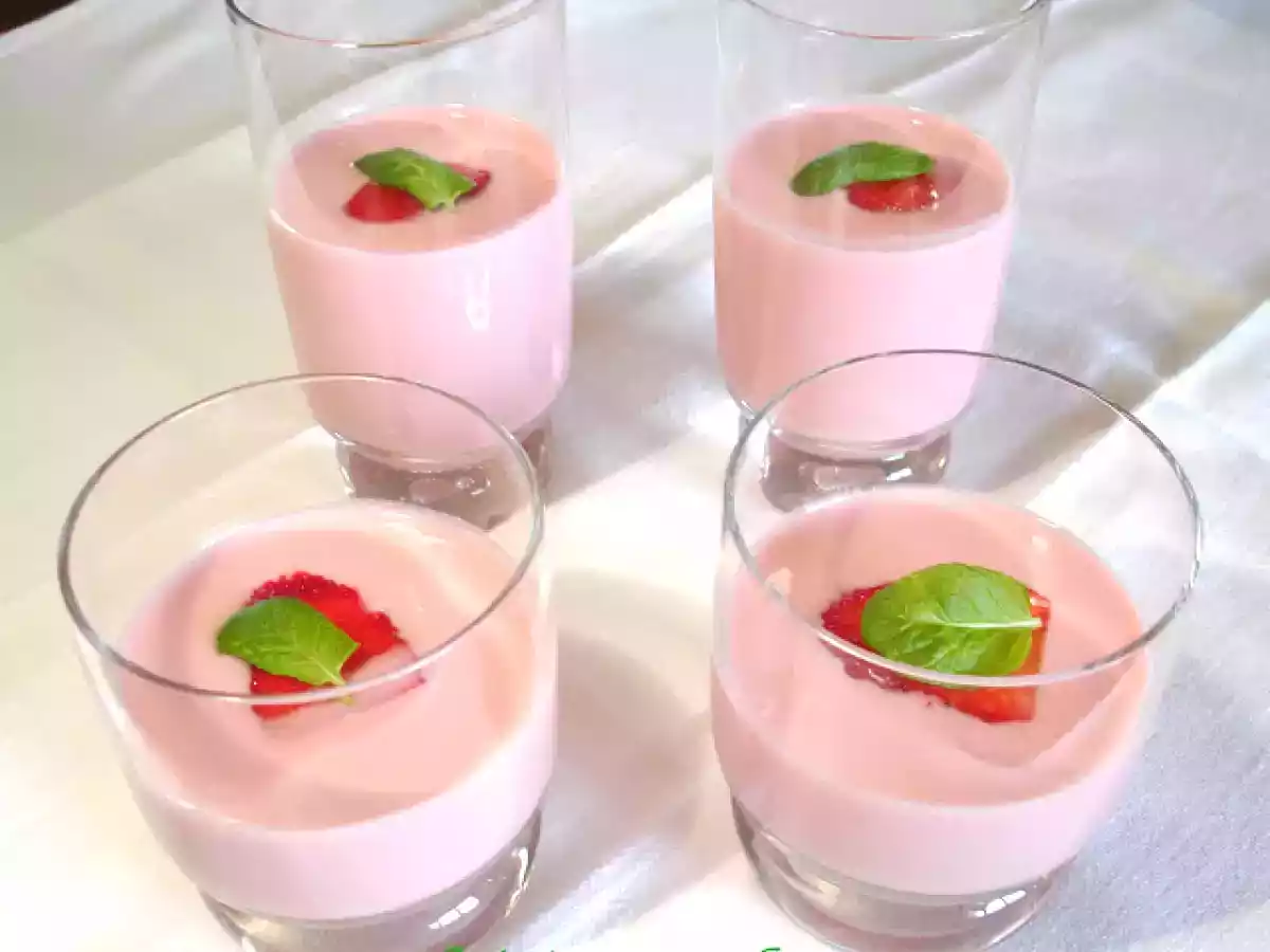 Batido de fresas con yogur griego - foto 2