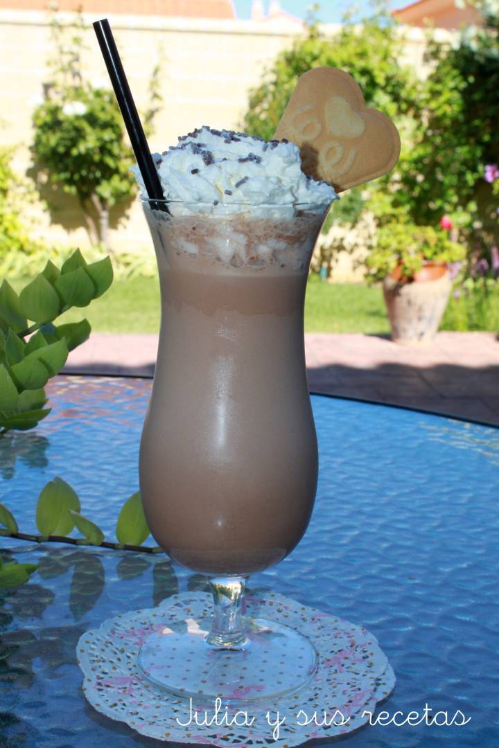 BATIDO de CHOCOLATE con HELADO en 30 segundos 🍨🍫