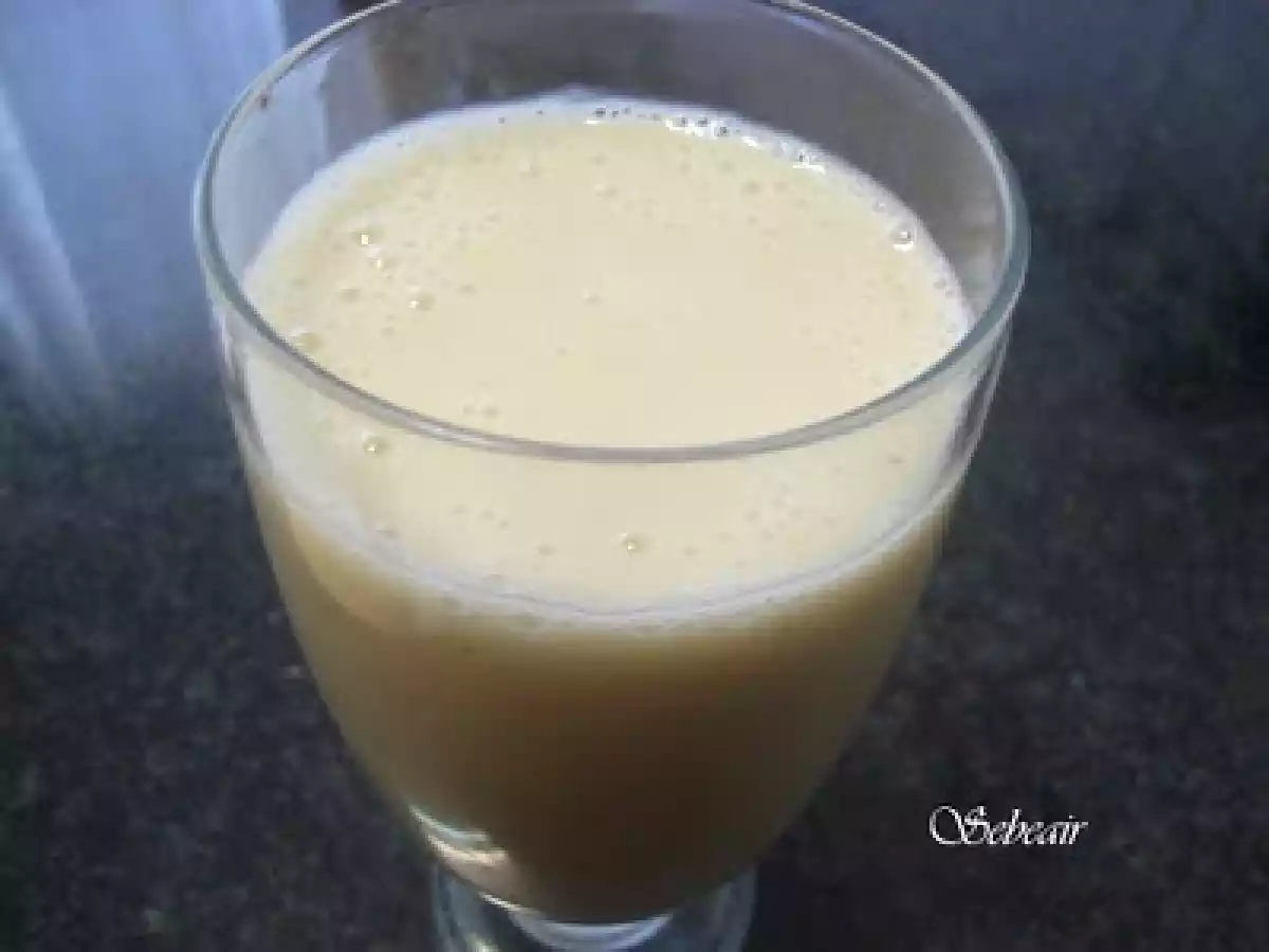 BATIDO DE MANZANA Y PLATANO (thermomix)