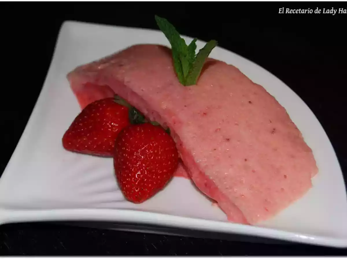 Bavarois de fresa al estilo de Julia Child - CWK