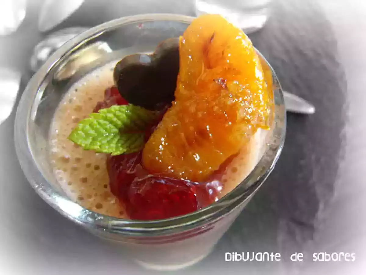 Bavarois vegano de mandarinas y fresas