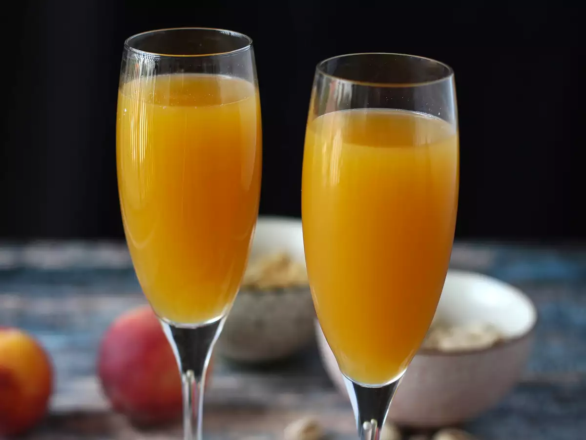 Bellini, el cóctel italiano de melocotón fácil de preparar en casa - foto 4