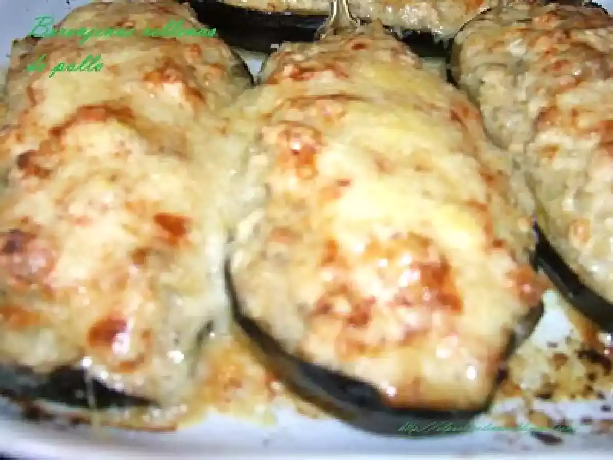 Berenjena rellena de pollo