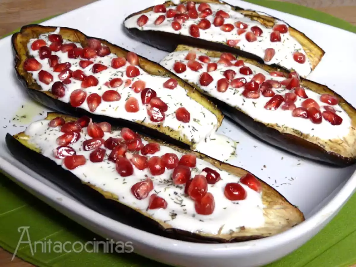 Berenjenas asadas con yogurt y granada - foto 2